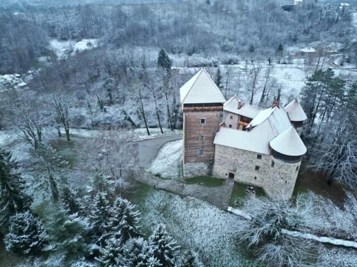 Four Pearls Appartement Karlovac Buitenkant foto